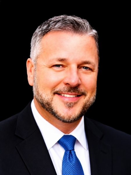 Headshot of Neil Shaw
